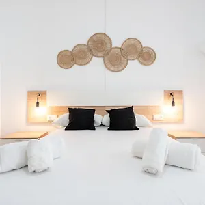 Bhost - Roca Castle Appartement